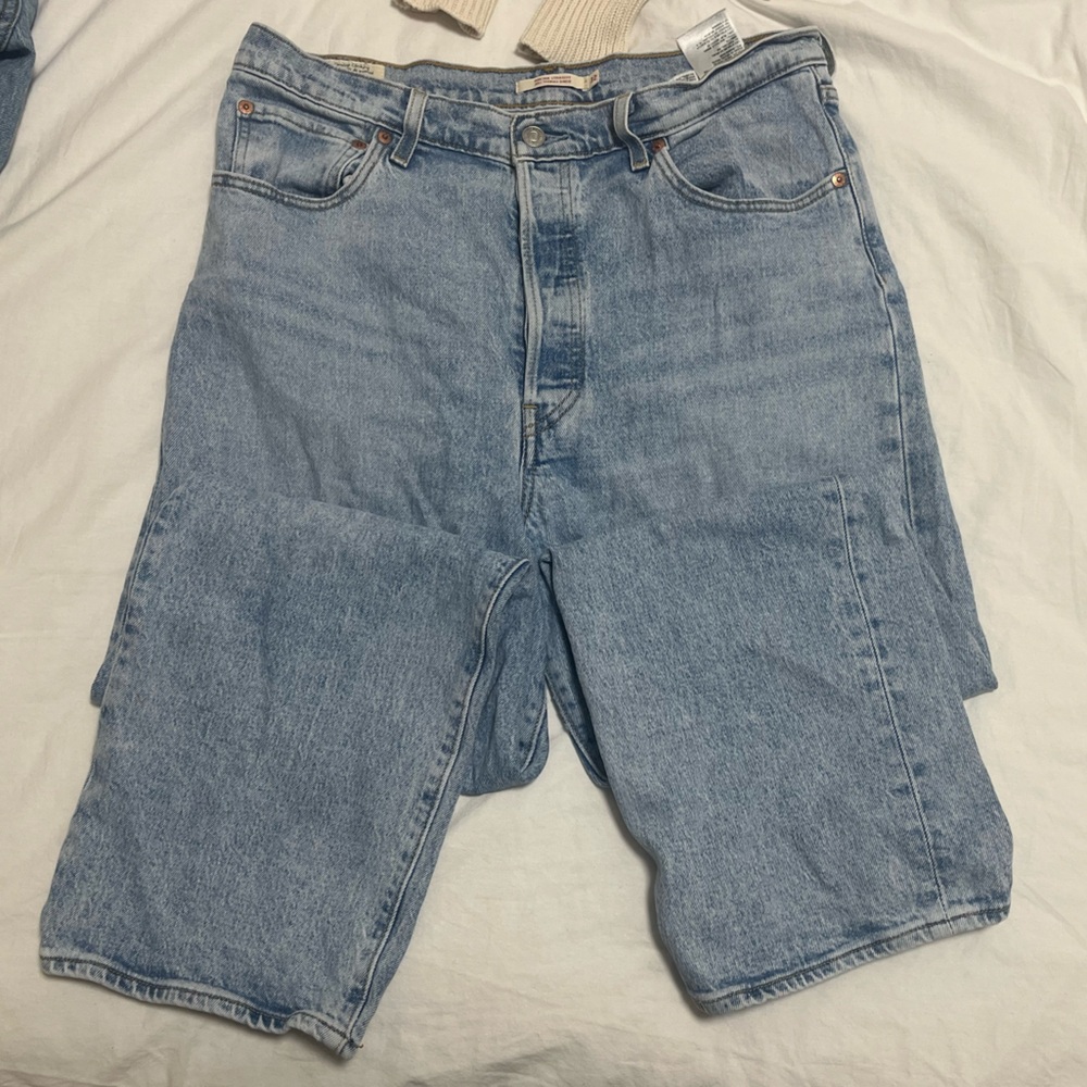 LEVIS Ribcage Straight Jeans - Picture 4 of 10
